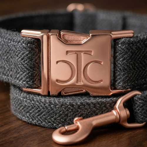 The Heritage Tweed Collar